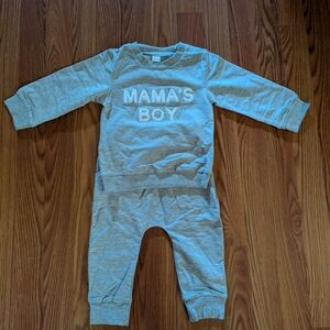 Gray 'Mama's Boy' Baby Outfit